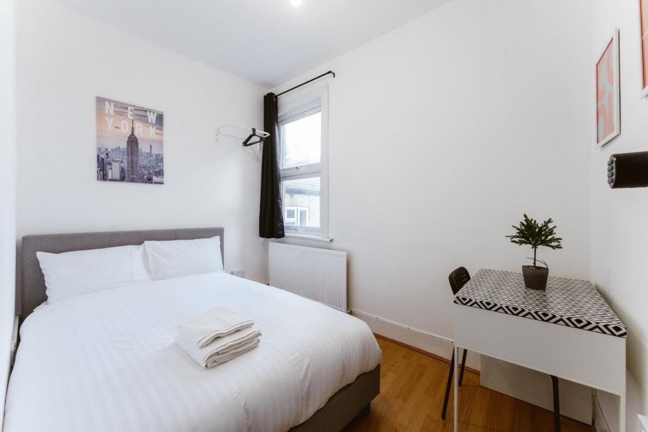Mile End Double Rooms 86A Лондон Экстерьер фото